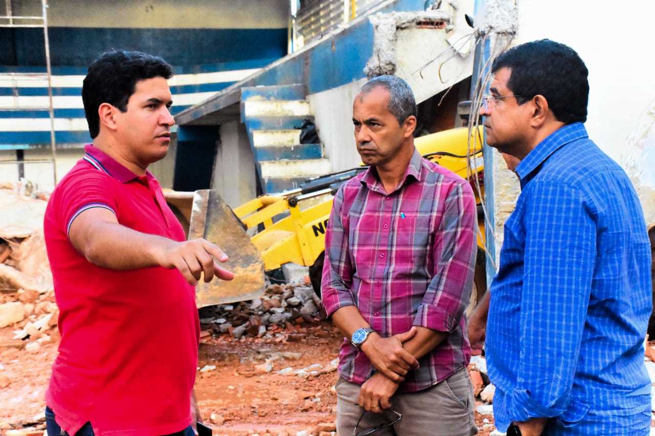 Camacã: Secretário do Estado da Bahia visita as obras de reforma do Ginásio de Esportes